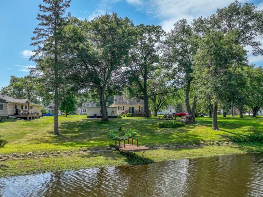 Property Photo 25