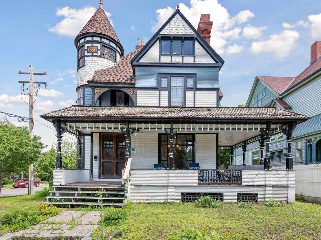 Main Property Photo
