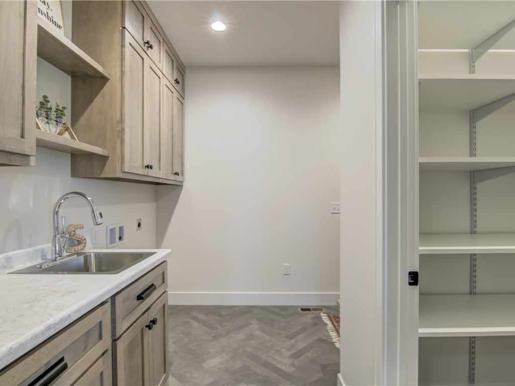 Property Photo 52
