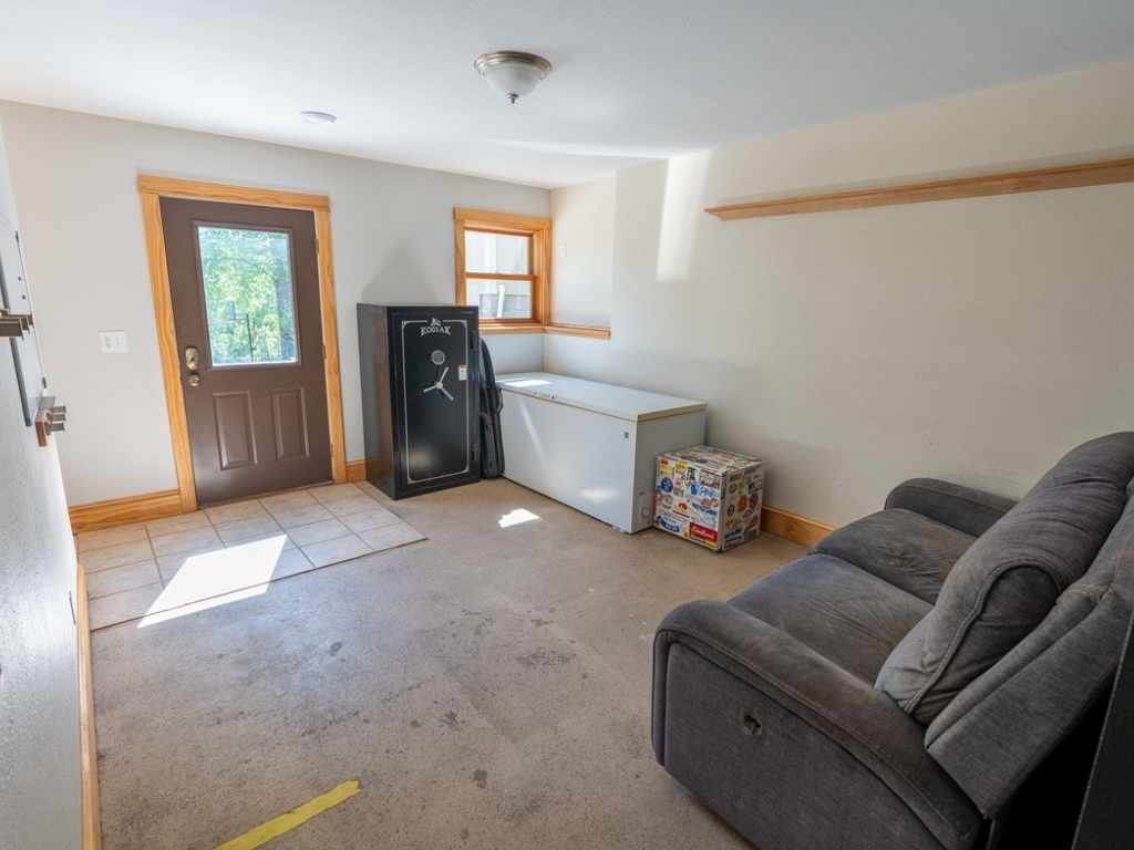 Property Photo 37