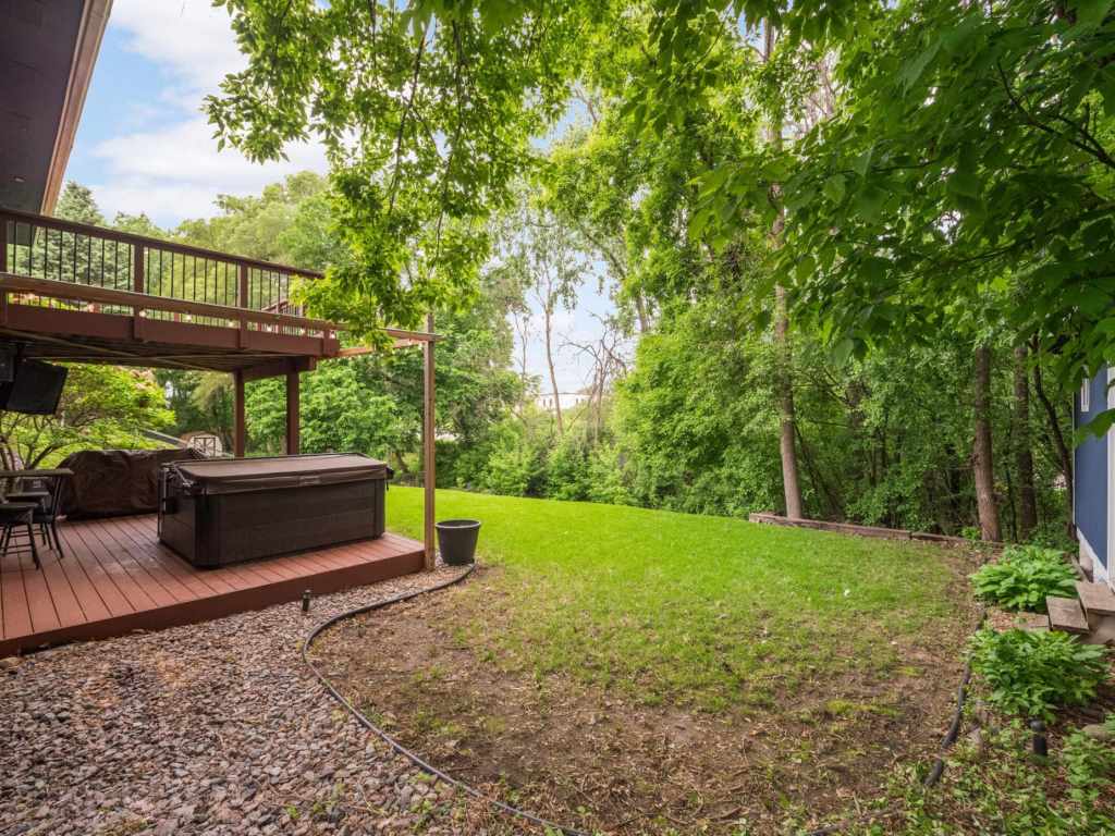 Property Photo 28