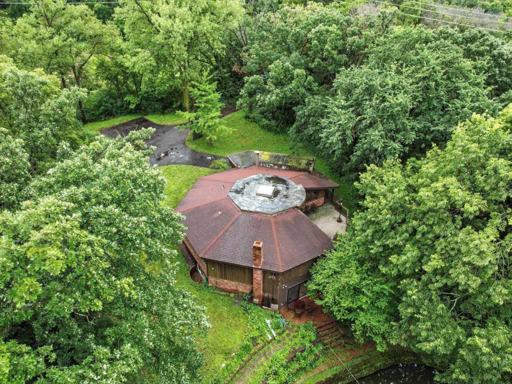Property Photo 28