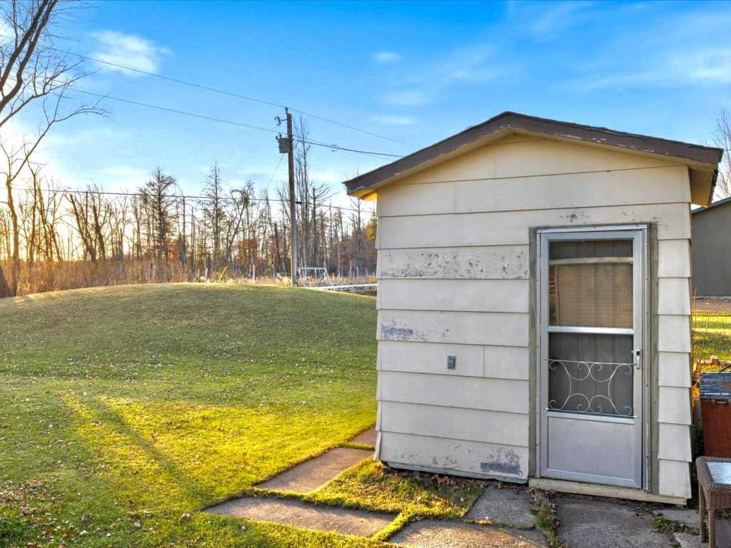 Property Photo 28