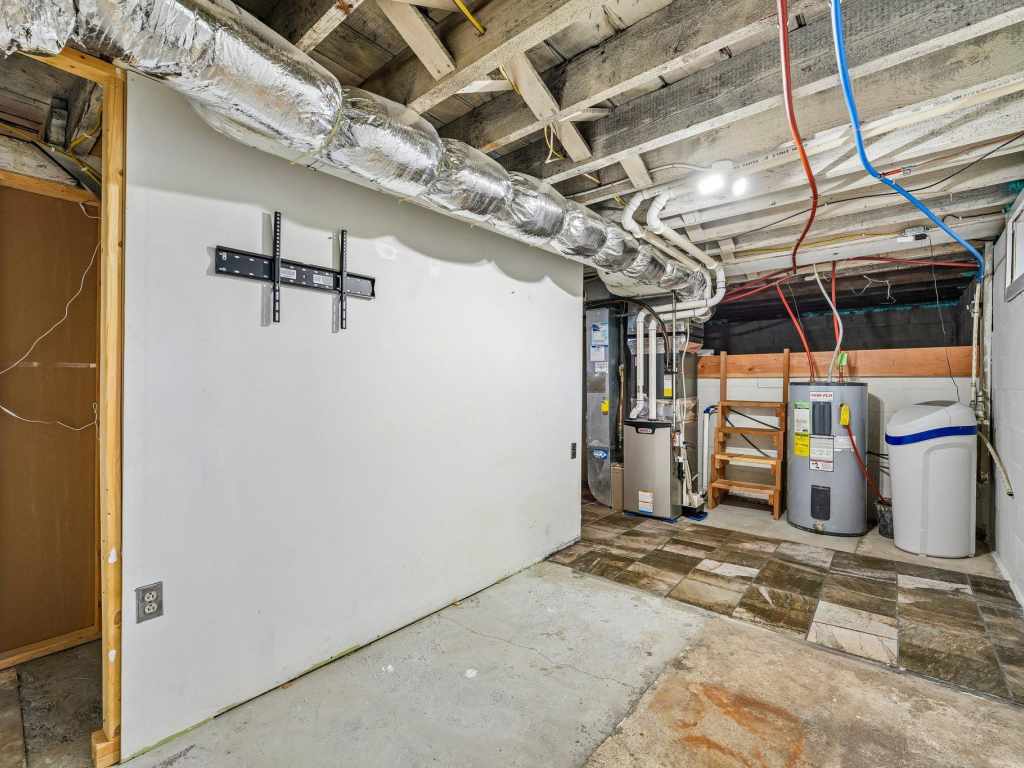 Property Photo 52