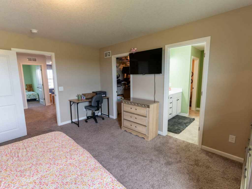 Property Photo 34