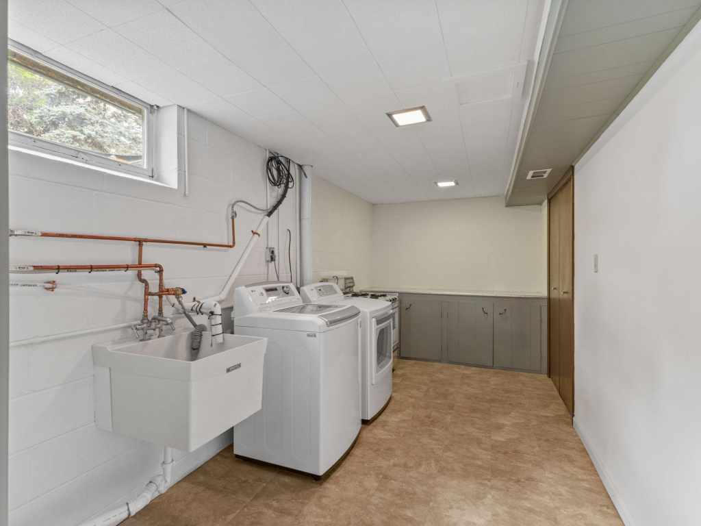 Main Property Photo