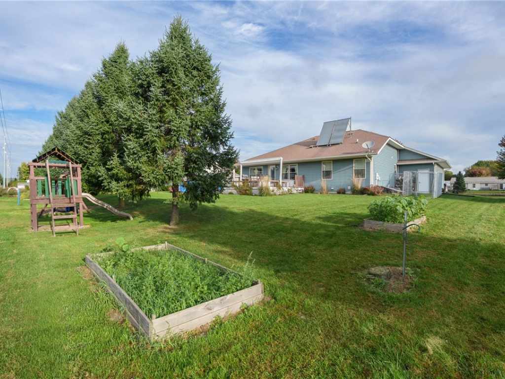 Property Photo 40