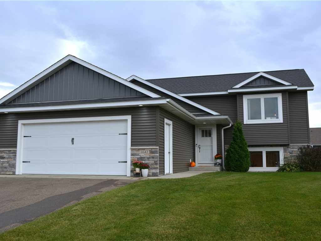 Main Property Photo
