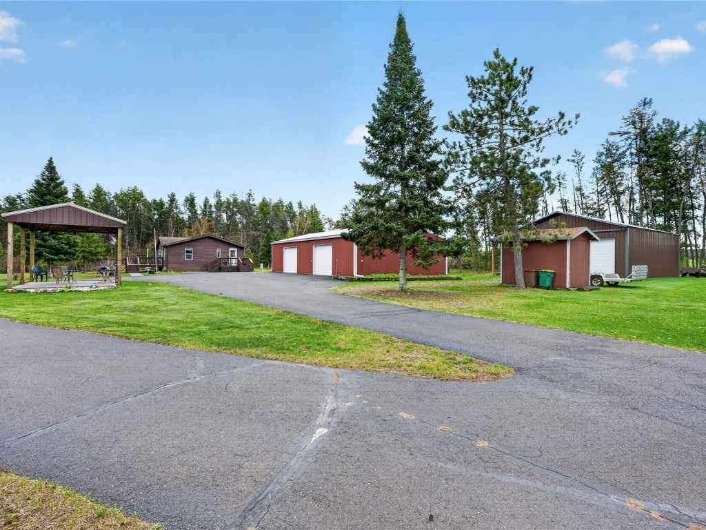 Property Photo 43