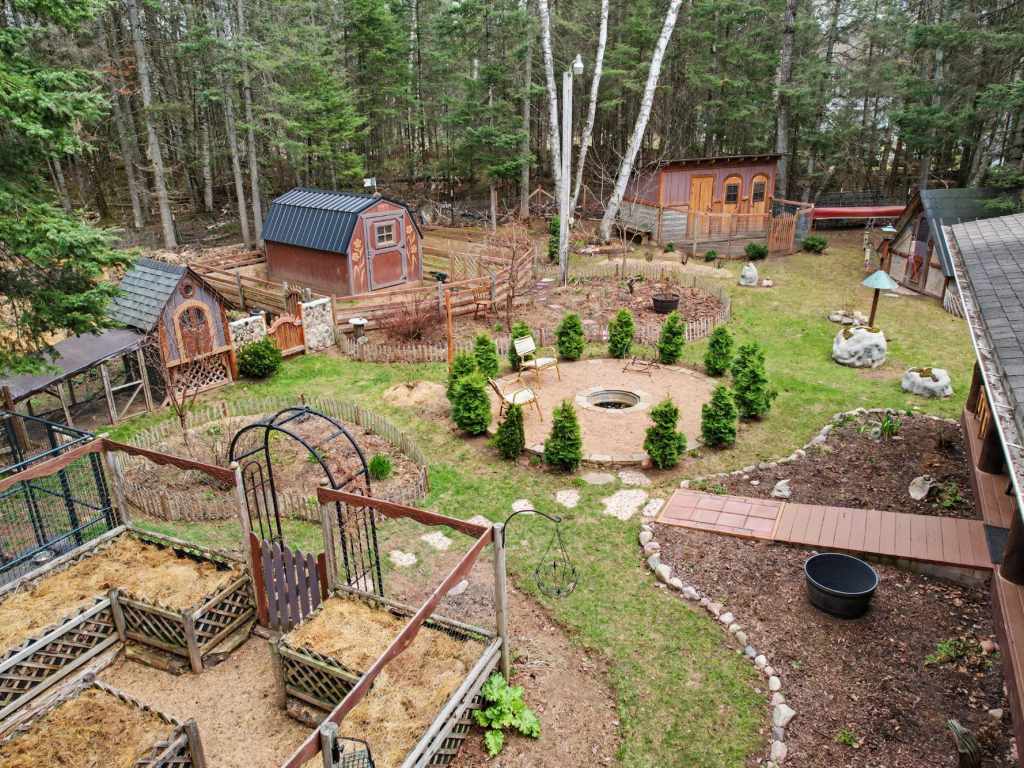 Property Photo 25