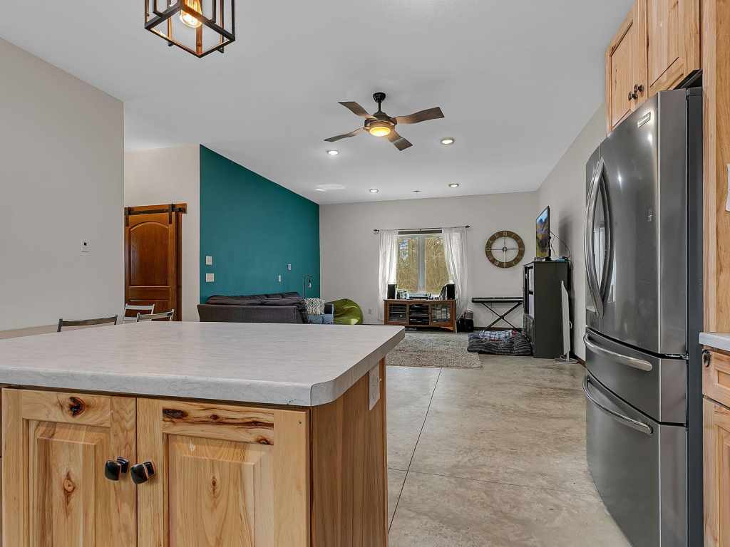 Property Photo 43