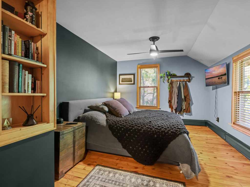 Property Photo 22