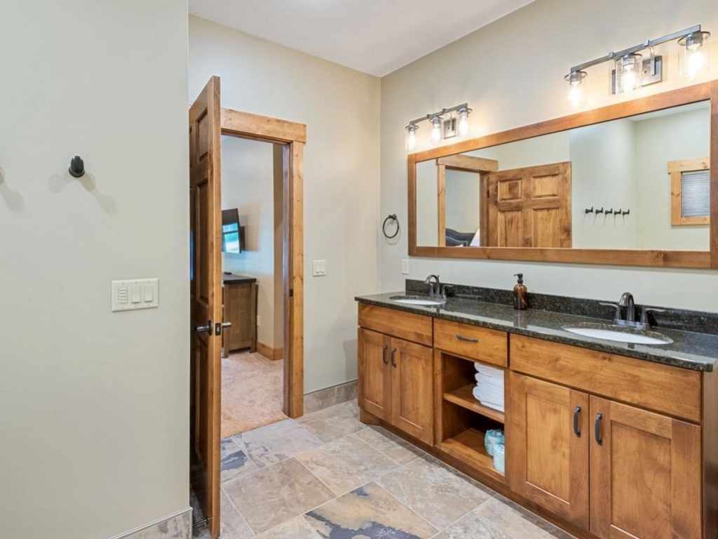 Main Property Photo