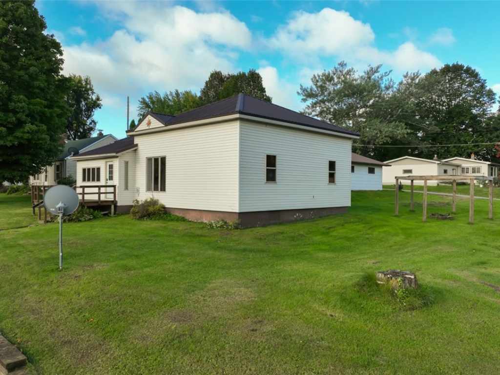 Property Photo 40