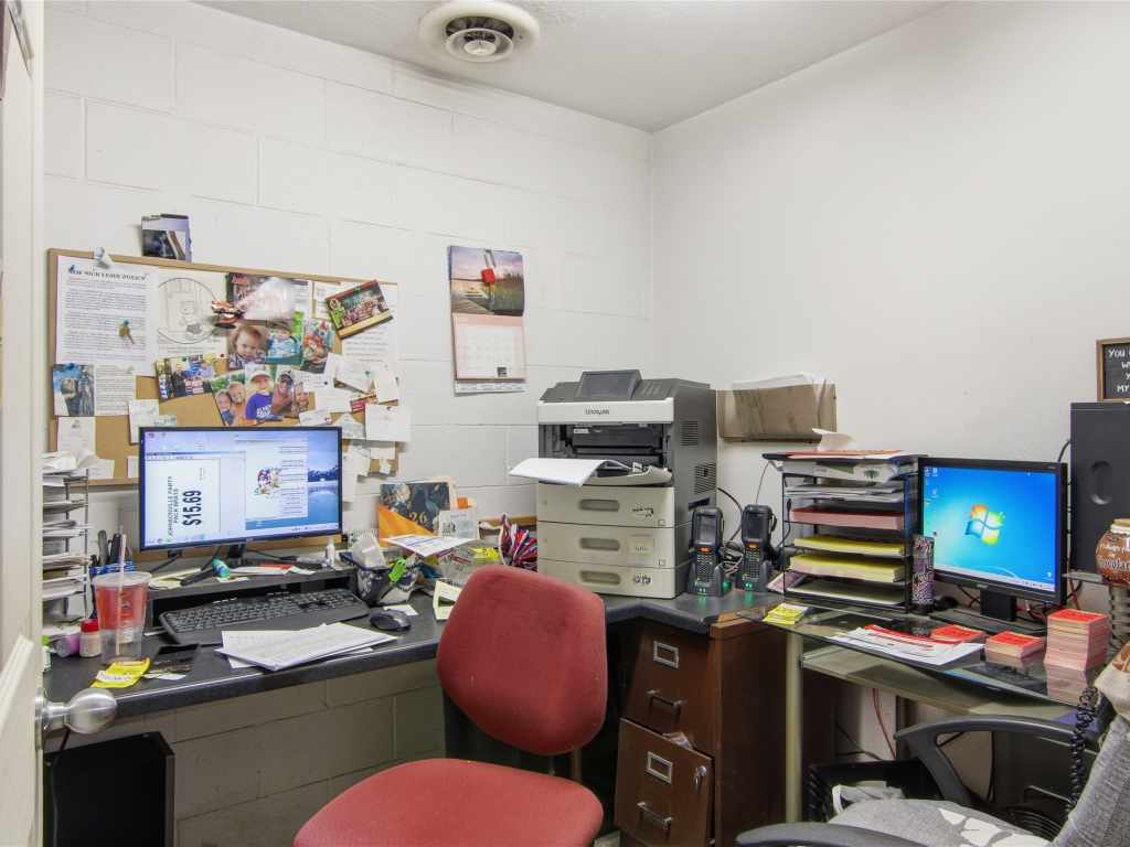 Property Photo 31