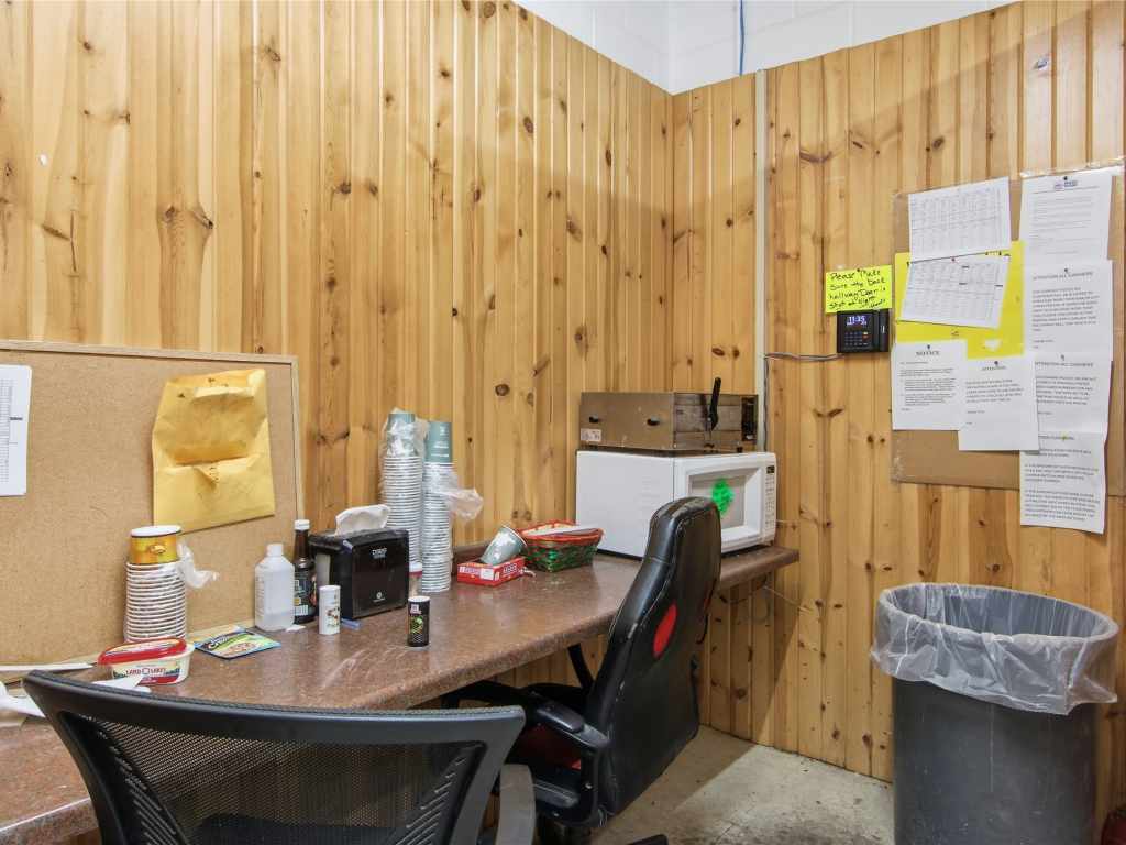 Property Photo 34