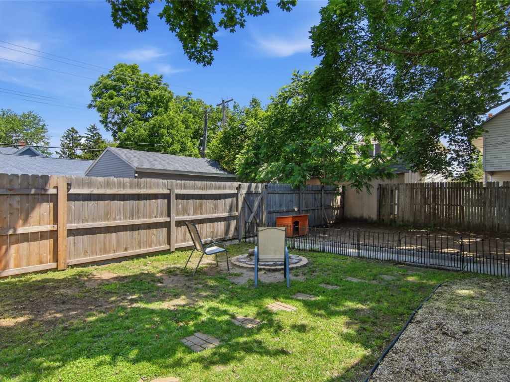 Property Photo 25