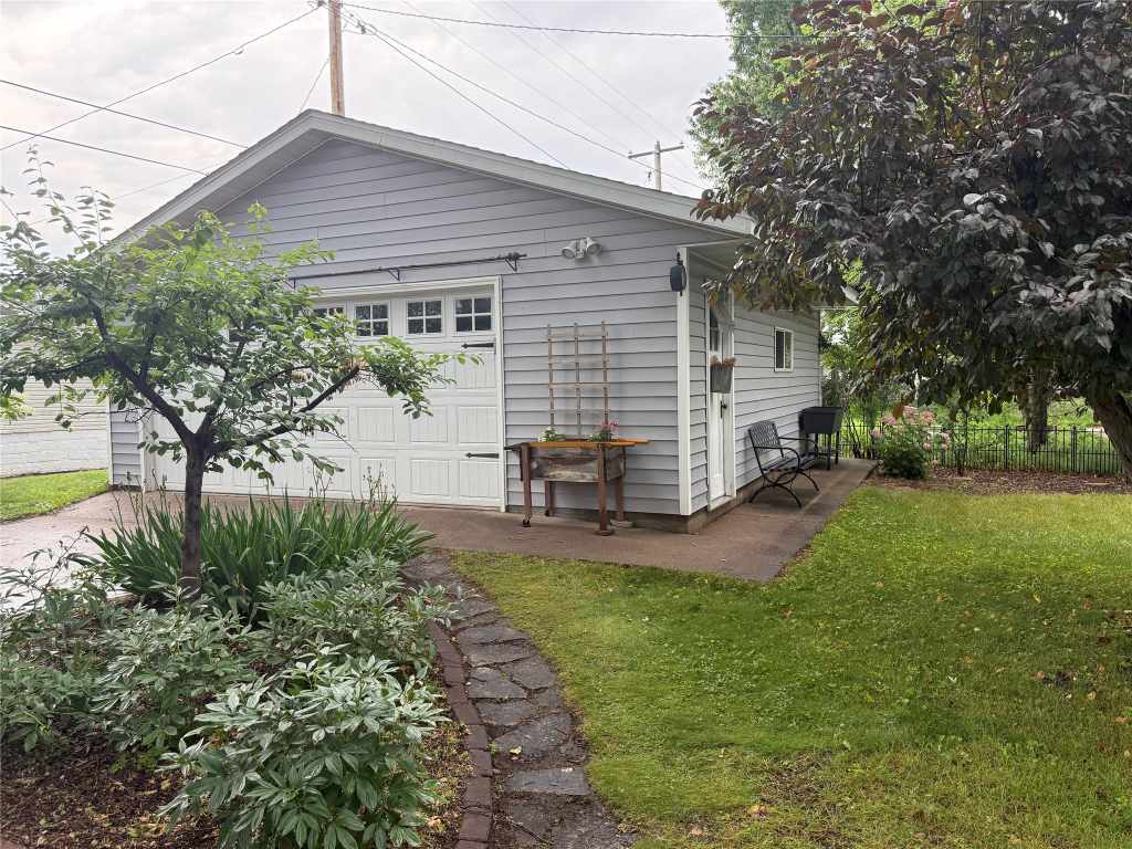 Property Photo 31