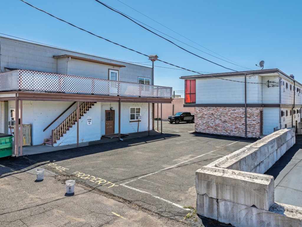 Property Photo 43