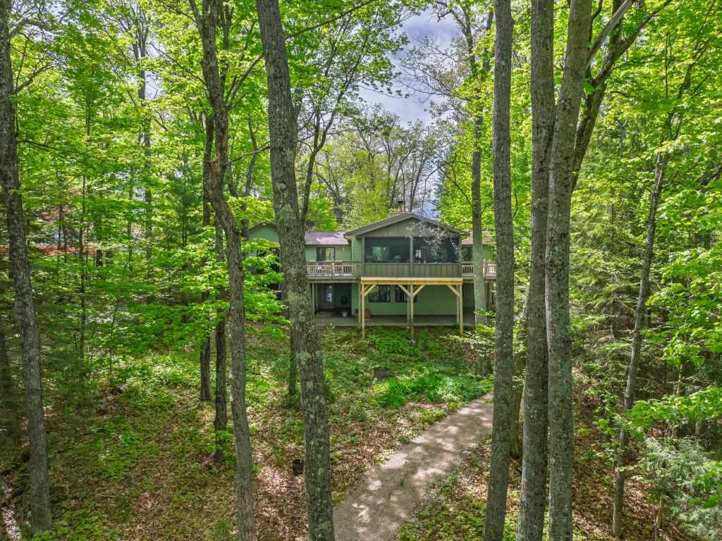 Main Property Photo