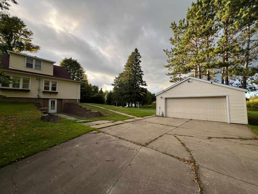 Property Photo 40