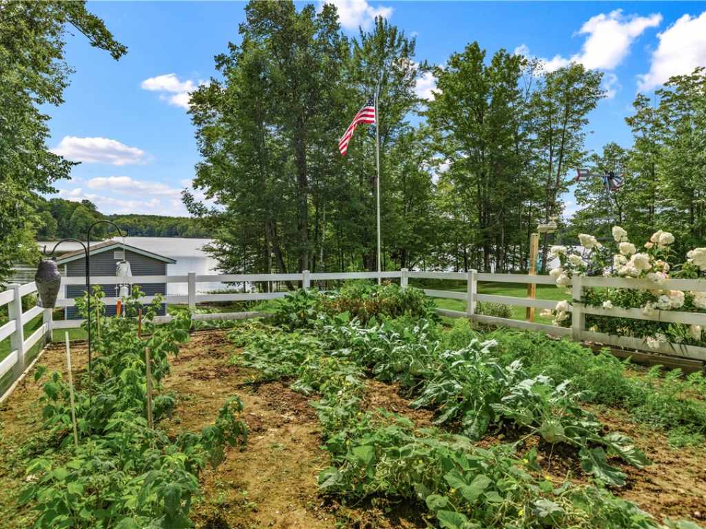 Property Photo 43