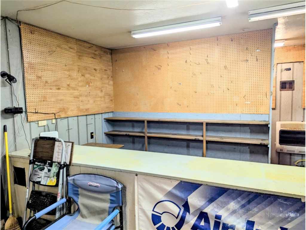 Property Photo 37