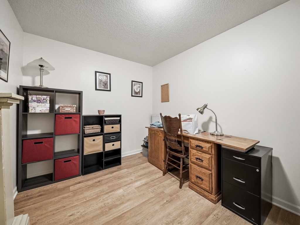 Property Photo 43