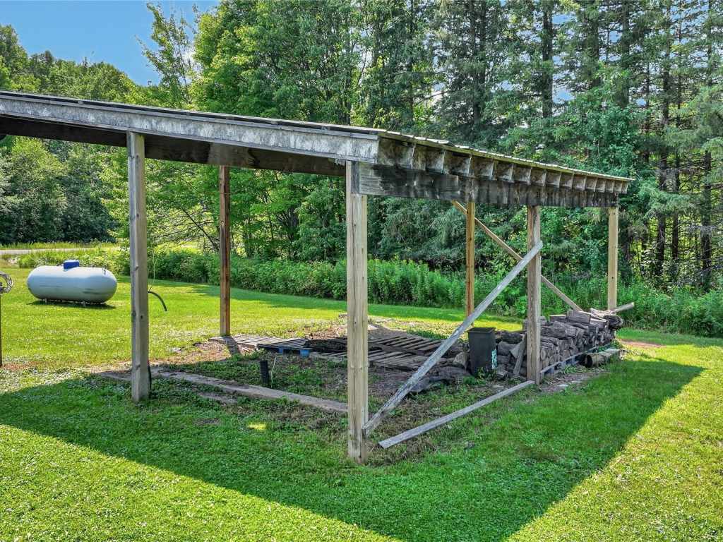 Property Photo 40