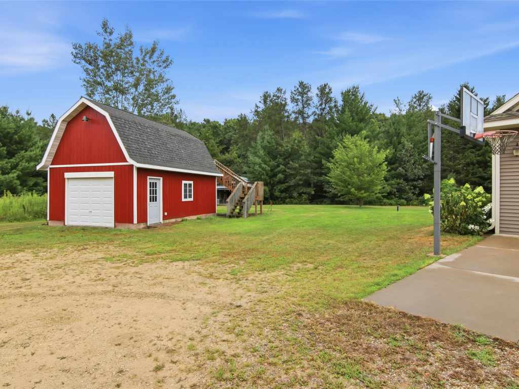 Property Photo 31