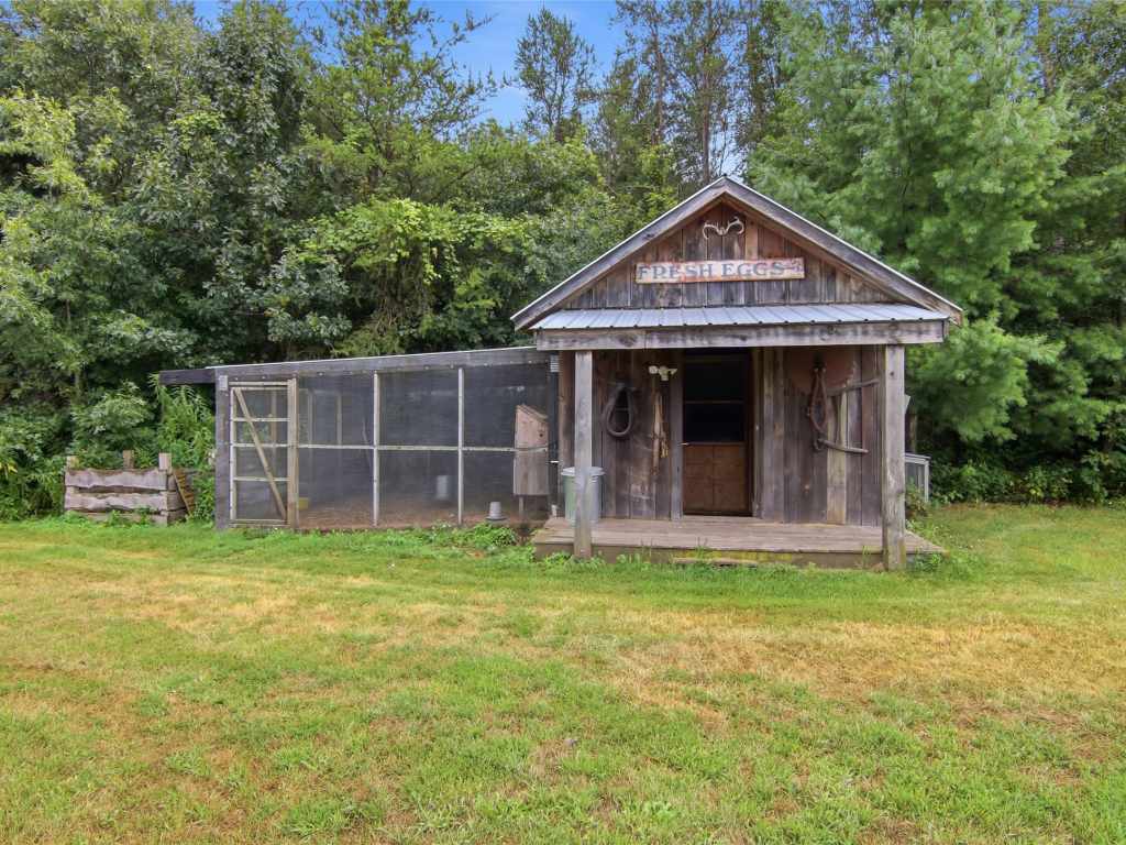 Property Photo 34