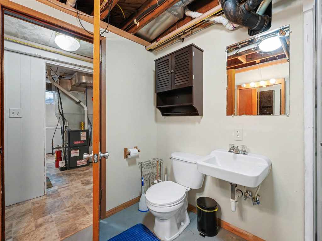Property Photo 25