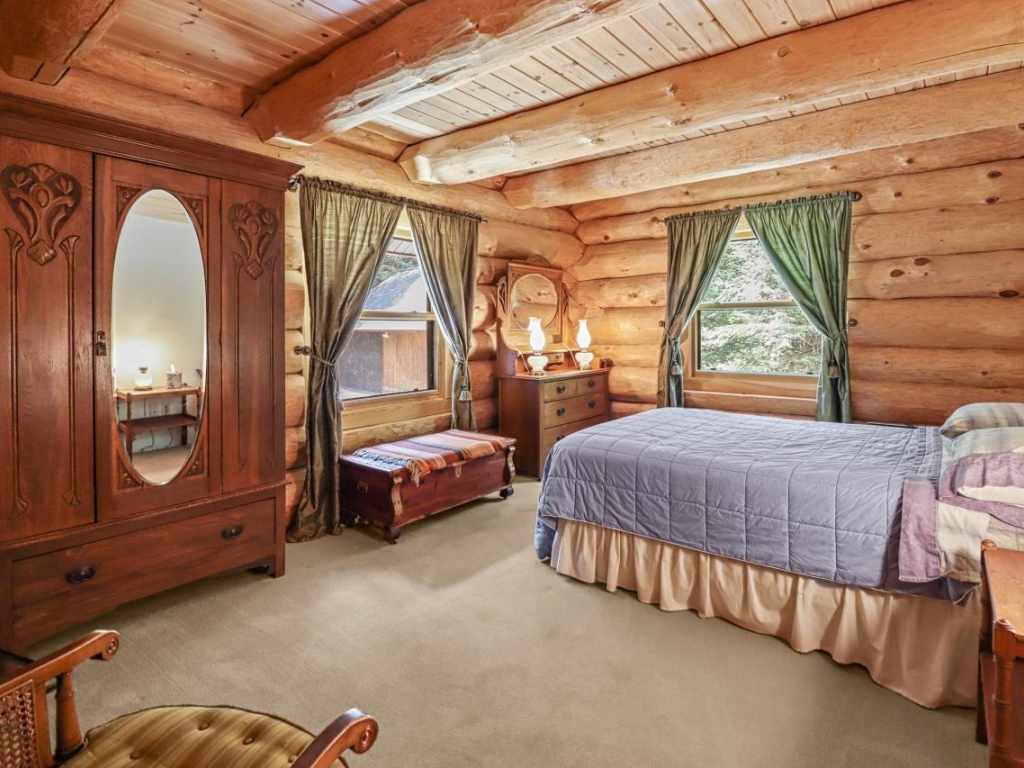 Property Photo 31