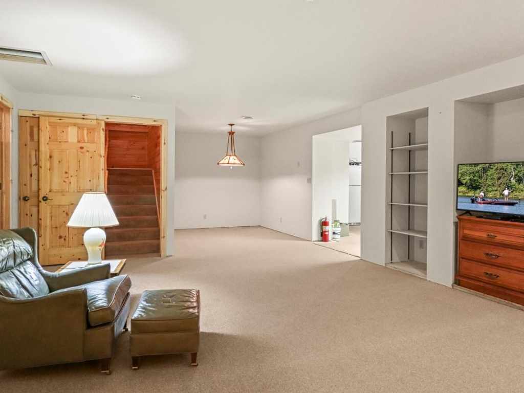 Property Photo 52