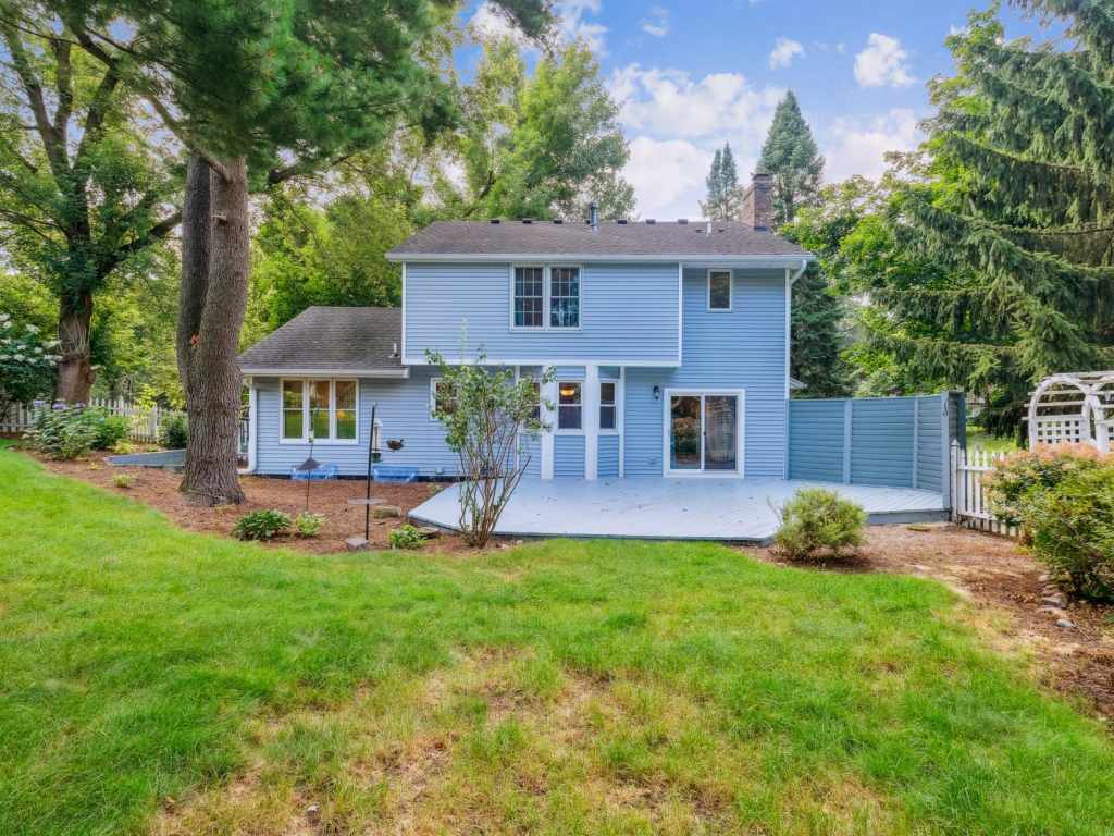 Property Photo 25