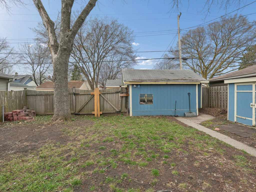 Property Photo 34