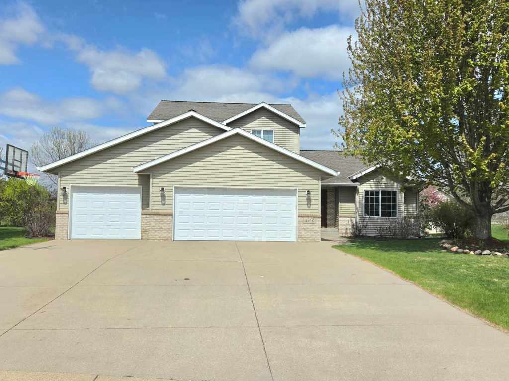 Main Property Photo