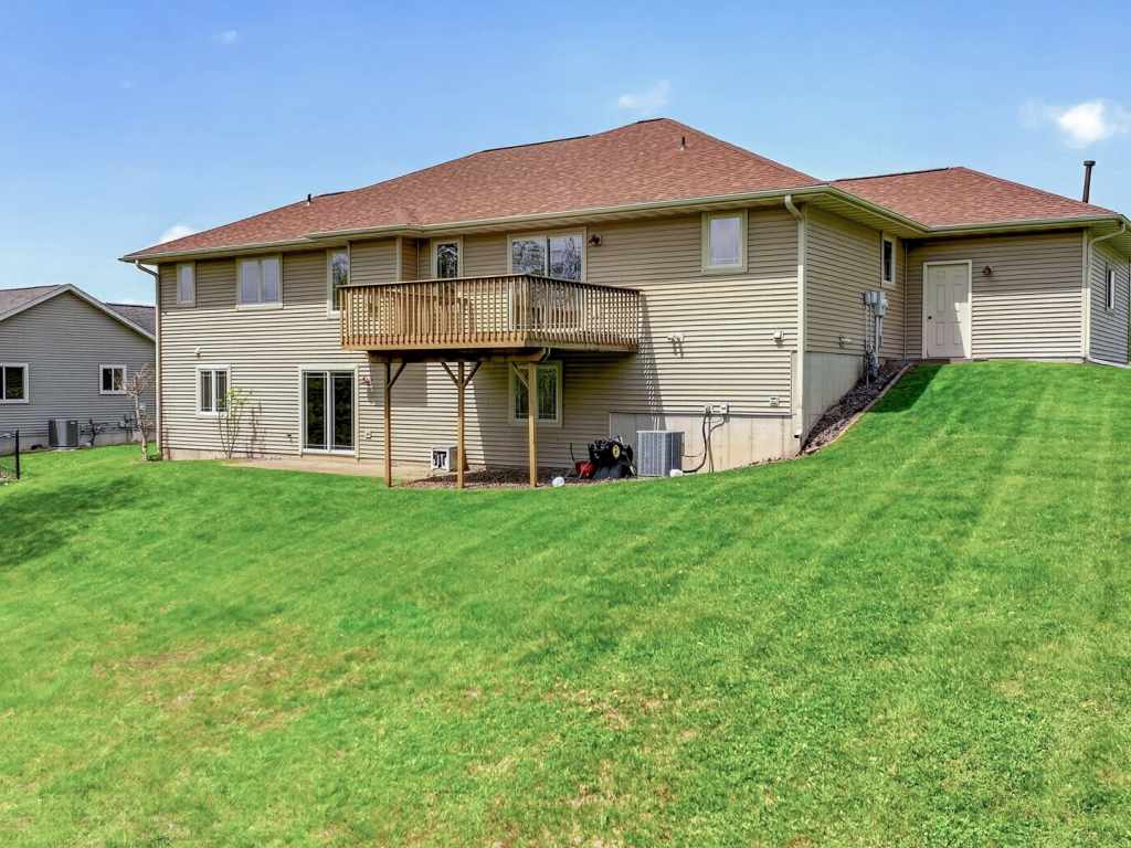 Property Photo 28