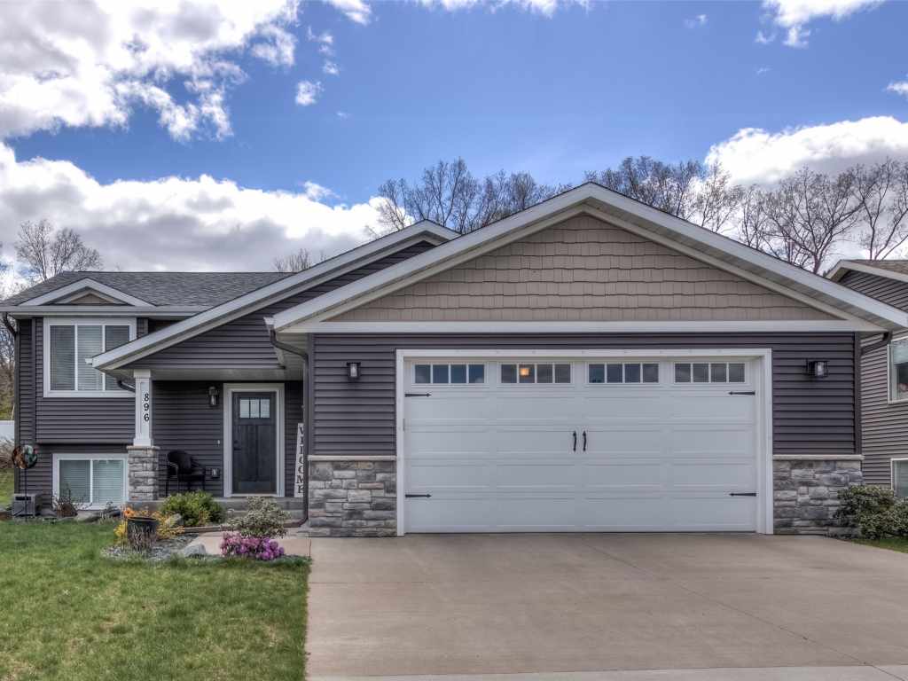 Main Property Photo