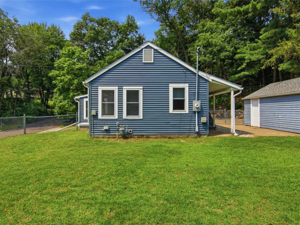 Property Photo 40