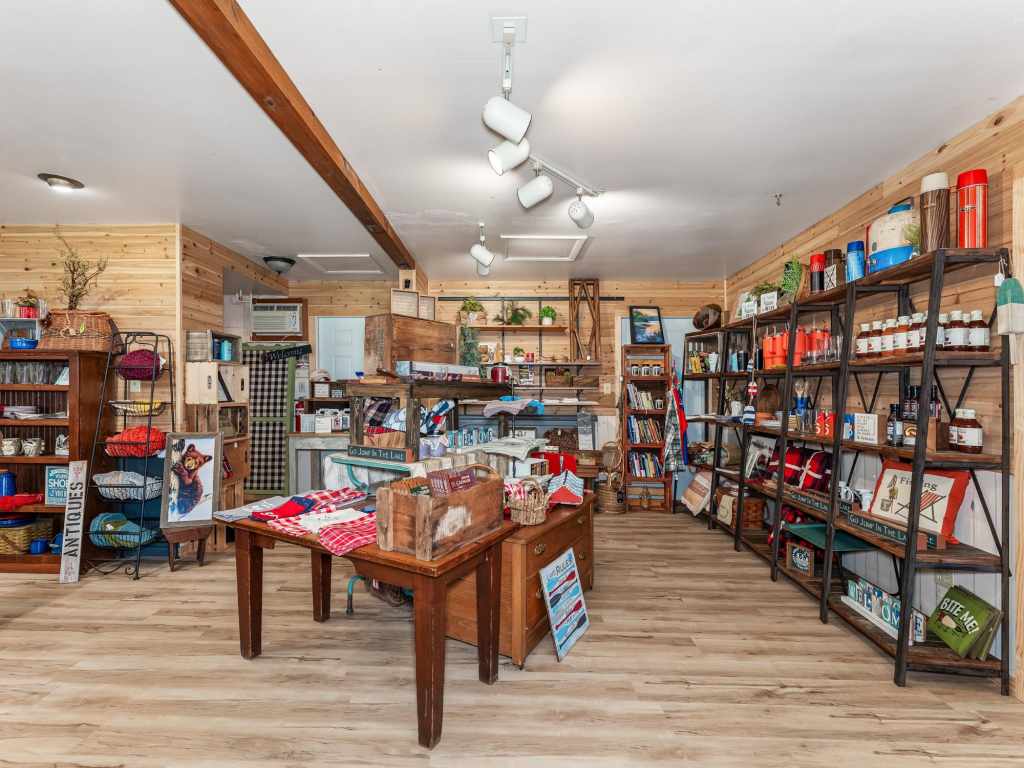 Property Photo 34