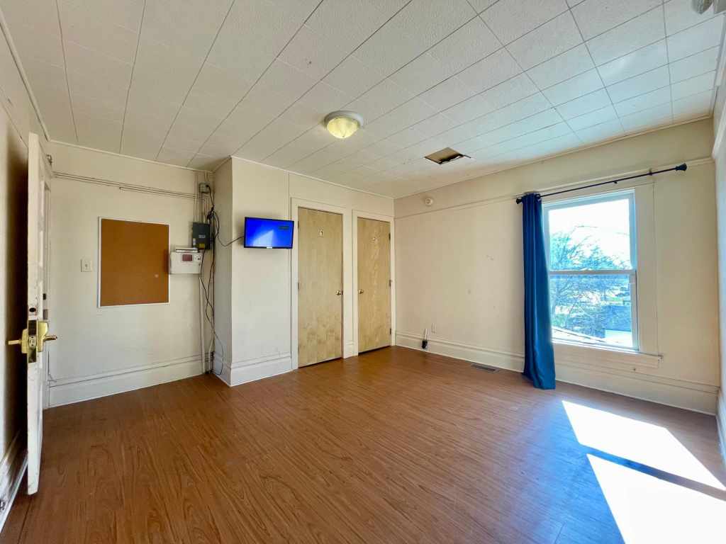 Property Photo 22