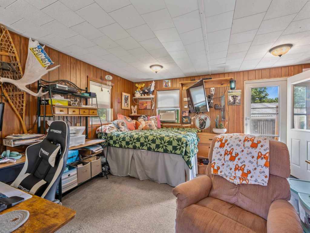 Property Photo 43