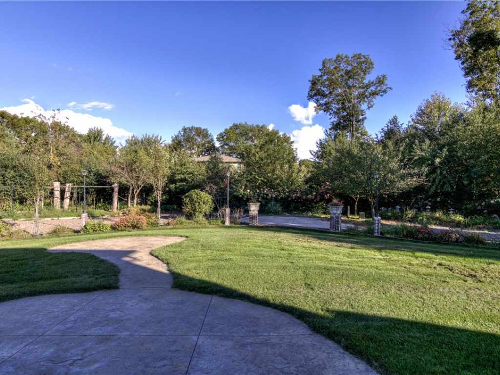 Property Photo 43