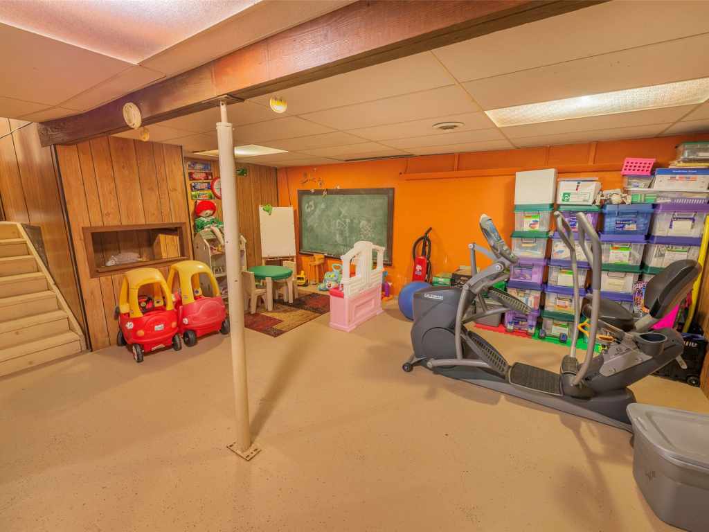 Property Photo 31