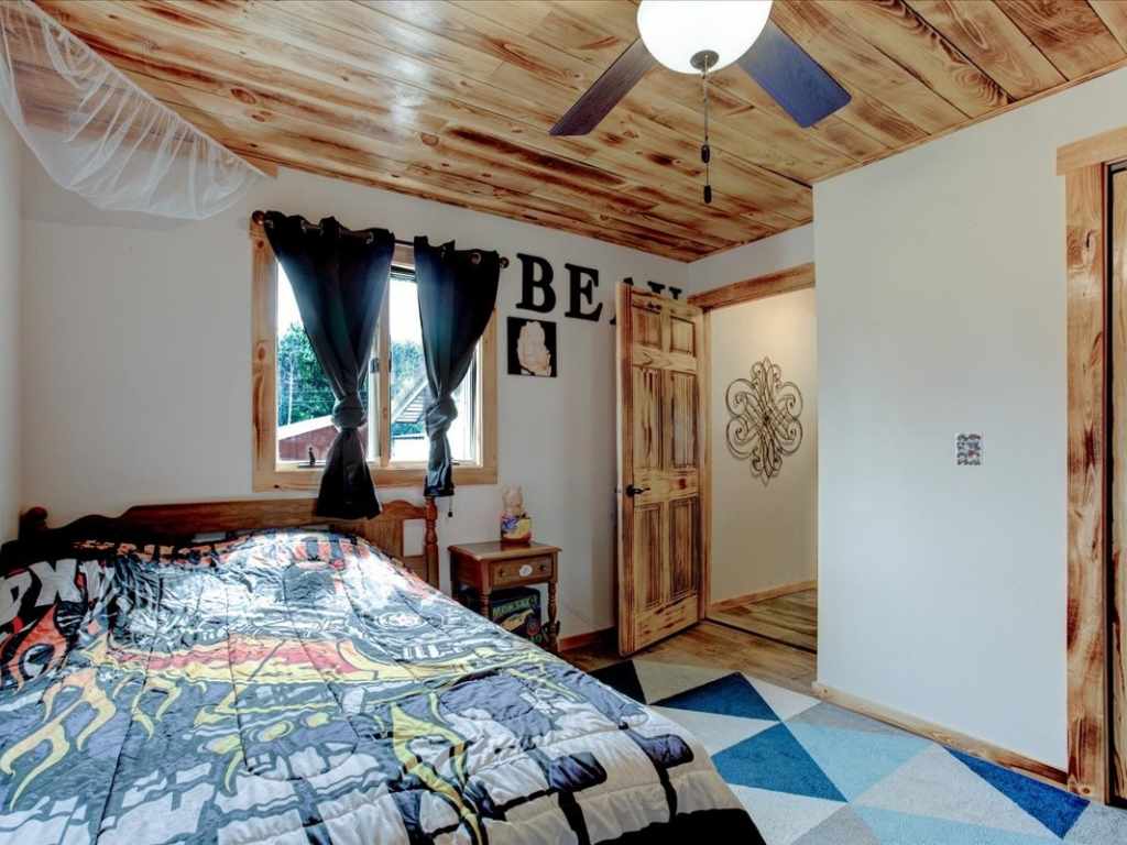 Property Photo 46