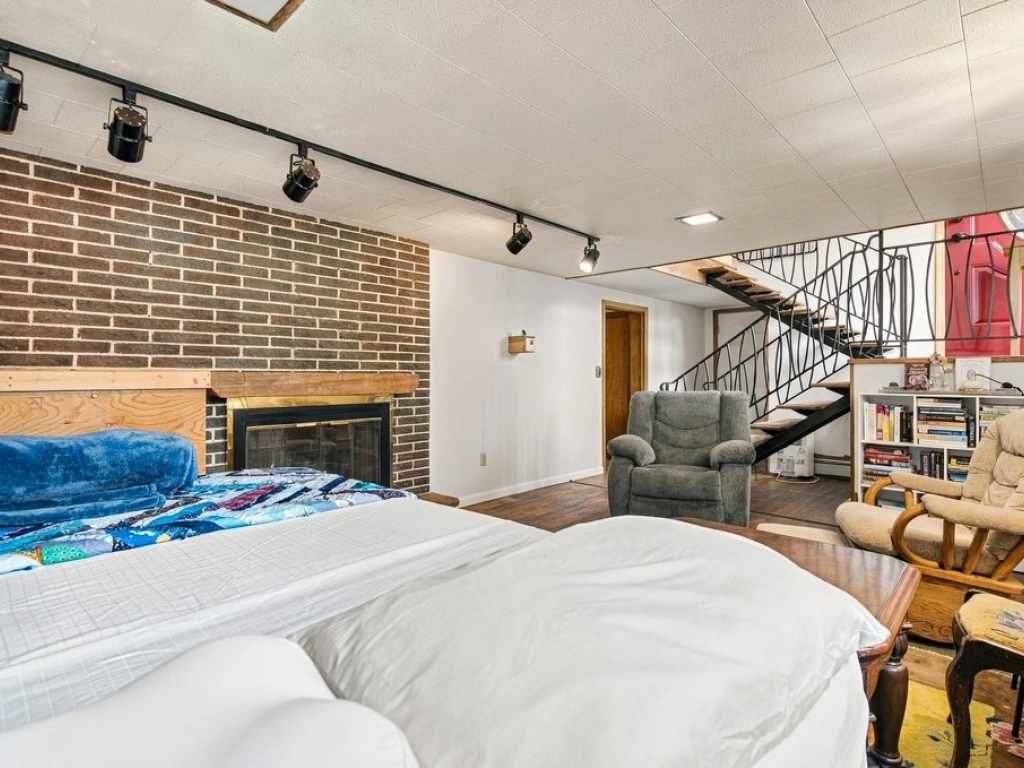 Property Photo 22