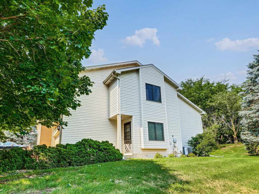 Property Photo 28