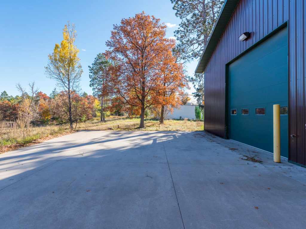 Property Photo 40