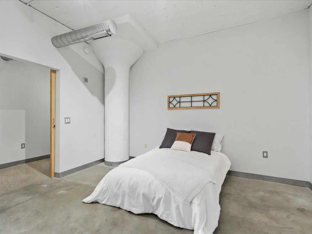 Property Photo 55